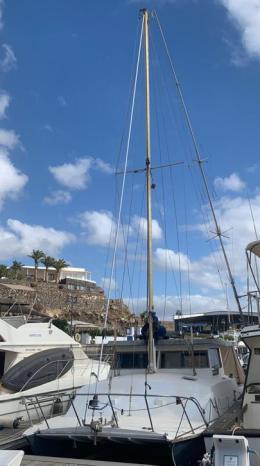 1   -  EMBARCACIÓN DE RECREO EN PUERTO CALERO (LANZAROTE)